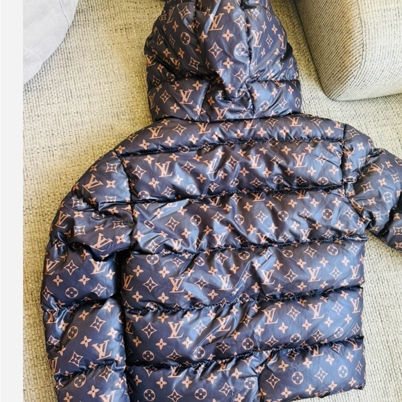 Louis Vuitton Black and Gold Monogram Jacket - Picture 2 of 5